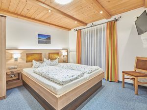 15224711-Doppelzimmer-2-Berchtesgaden-300x225-4