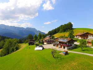 23308290-Doppelzimmer-2-Berchtesgaden-300x225-1