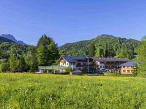 23308348-Doppelzimmer-2-Berchtesgaden-300x225-4