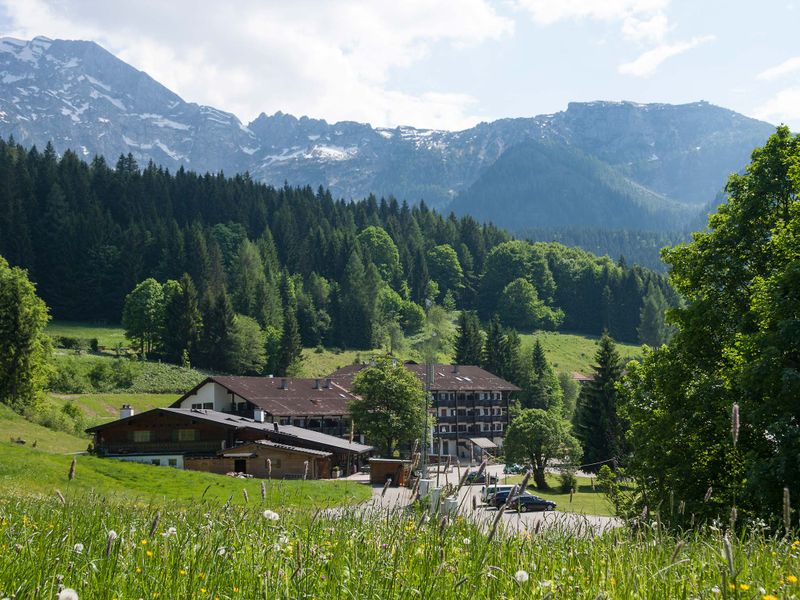 23307938-Doppelzimmer-2-Berchtesgaden-800x600-1