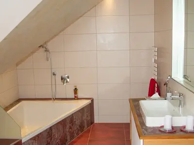 Doppelzimmer für 4 Personen (38 m²) in Bergland 5/8