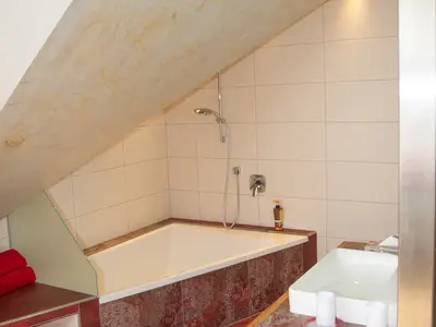 Doppelzimmer für 4 Personen (38 m²) in Bergland 8/8