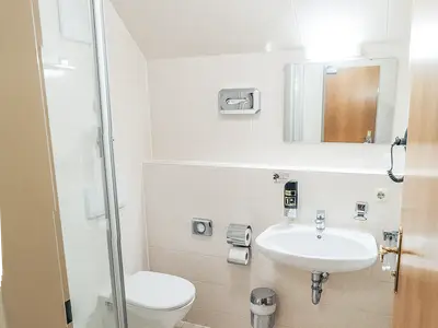 Doppelzimmer für 2 Personen in Bernau am Chiemsee 4/5