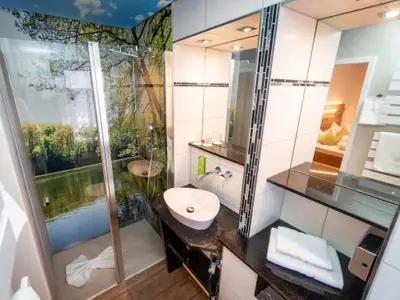 Doppelzimmer Komfort mit Dusche   WC