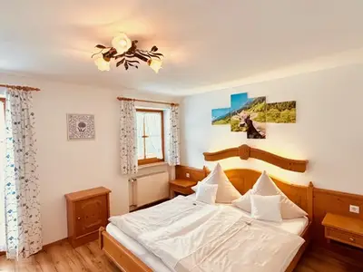 Doppelzimmer mit Balkon