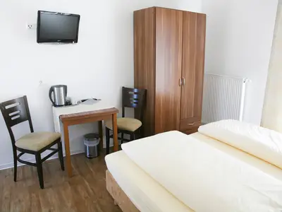 Doppelzimmer für 2 Personen (21 m²) in Blaubeuren 4/8