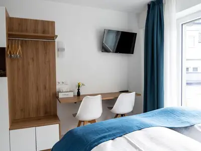Doppelzimmer für 2 Personen (16 m²) in Bonn 7/10
