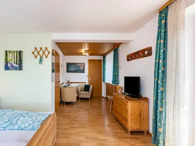 Photo, INSIDE, OUTSIDE