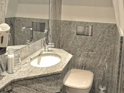 Doppelzimmer für 2 Personen in Breisach am Rhein 6/7