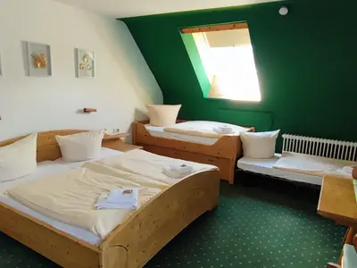 Familienzimmer mit Balkon