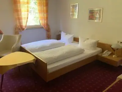 Doppelzimmer für 2 Personen (15 m²) in Brilon 4/5