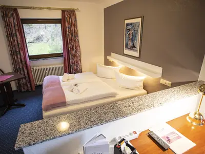 Doppelzimmer für 2 Personen (18 m²) in Brilon 10/10