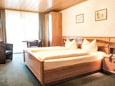 Doppelzimmer mit Balkon