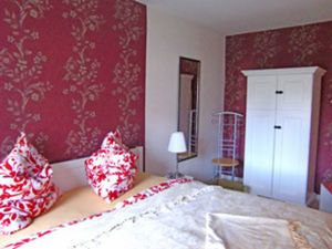 24037252-Doppelzimmer-3-Burg (Spreewald)-300x225-2