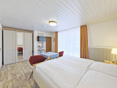 Doppelzimmer für 2 Personen (16 m²) in Butjadingen-Ruhwarden 2/8