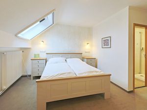 23162679-Doppelzimmer-2-Butjadingen-Ruhwarden-300x225-1