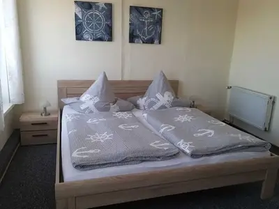 Doppelzimmer für 2 Personen (18 m²) in Carolinensiel 10/10