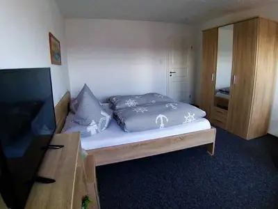 Doppelzimmer für 2 Personen (18 m²) in Carolinensiel 10/10