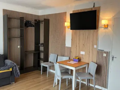 Doppelzimmer für 4 Personen (25 m²) in Castellane 3/10