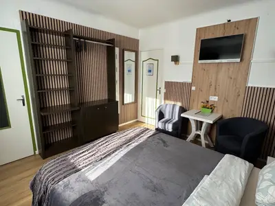Doppelzimmer für 2 Personen (21 m²) in Castellane 2/10