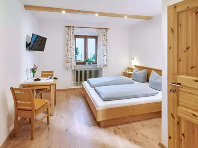 Doppelzimmer für 2 Personen in Chieming 2/4