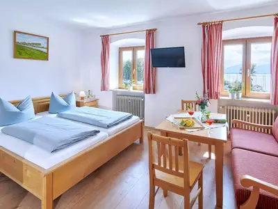 Doppelzimmer für 2 Personen in Chieming 2/4