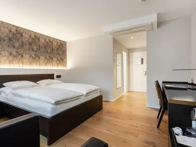 Doppelzimmer für 2 Personen in Chur 2/10