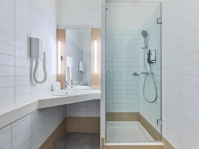 Doppelzimmer für 2 Personen in Chur 4/10