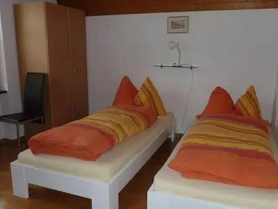 Doppelzimmer für 2 Personen (25 m²) in Churwalden 7/9