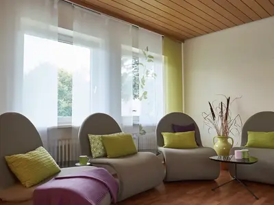 Photo, INSIDE, OUTSIDE