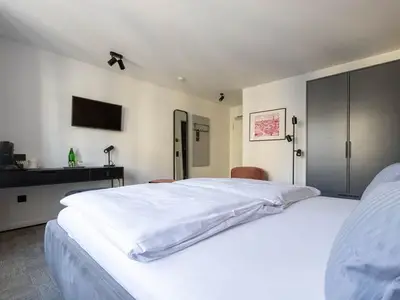 Doppelzimmer für 2 Personen (20 m²) in Detmold 10/10