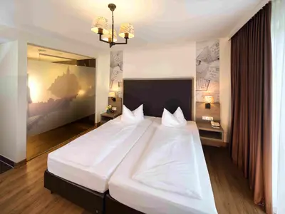 Doppelzimmer für 4 Personen (28 m²) in Donaustauf 3/3