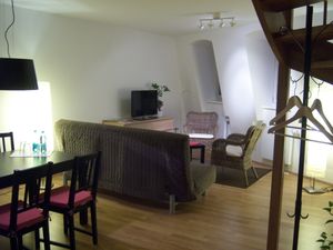 18115391-Doppelzimmer-4-Dresden-300x225-4