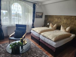 22375655-Doppelzimmer-2-Dresden-300x225-3