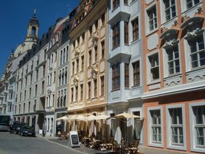 19195773-Doppelzimmer-3-Dresden-300x225-0