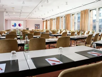 Doppelzimmer für 2 Personen (25 m²) in Dresden 8/10
