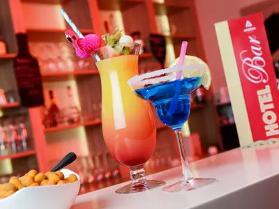 Cocktail an der Hotelbar