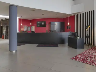 Doppelzimmer für 2 Personen (18 m²) in Dresden 2/10