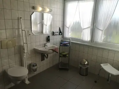 Zimmer 6 Bad (1)