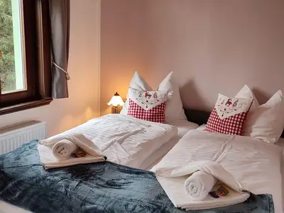 Doppelzimmer für 2 Personen (13 m²) in Eibenstock 10/10