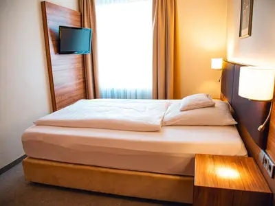 Doppelzimmer für 2 Personen (20 m²) in Einbeck 3/10