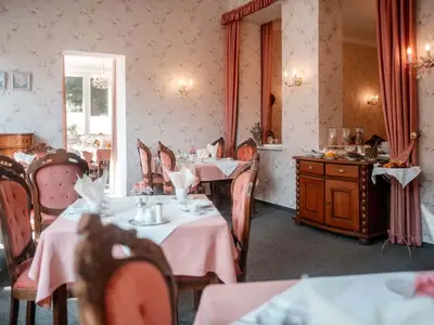 Doppelzimmer für 2 Personen (21 m²) in Einbeck 1/10