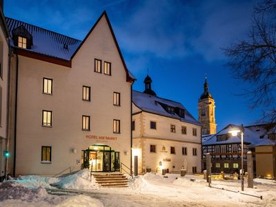 Außenansicht Hotel Am Markt Winter