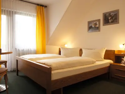 Doppelzimmer mit Balkon