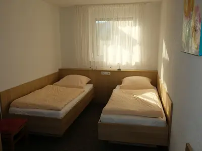 Doppelzimmer für 3 Personen in Erbach (Baden-Württemberg) 3/8