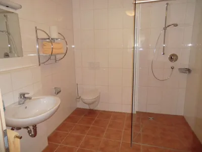 Doppelzimmer für 3 Personen in Erbach (Baden-Württemberg) 9/10