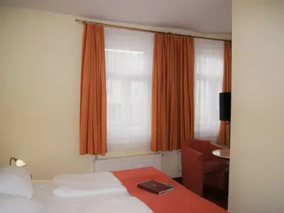 Doppelzimmer für 2 Personen (15 m²) in Erfurt 7/10