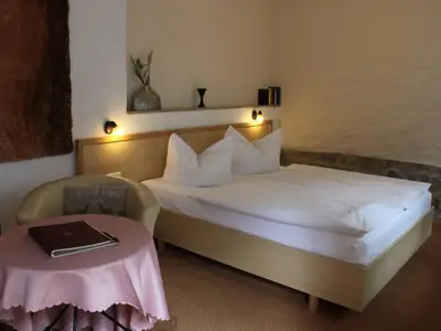 Doppelzimmer für 2 Personen (15 m²) in Erfurt 8/9
