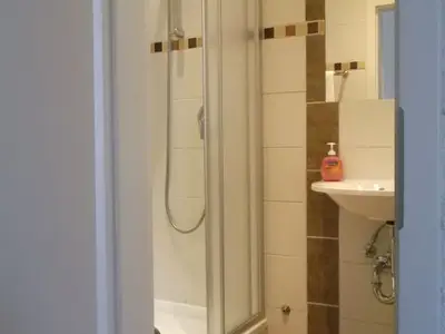 Doppelzimmer für 2 Personen (15 m²) in Erfurt 6/10