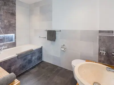 Doppelzimmer für 3 Personen (24 m²) in Erlabrunn 10/10